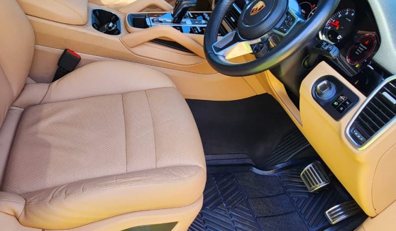 
								Certified Used 2019 Porsche Cayenne S full									