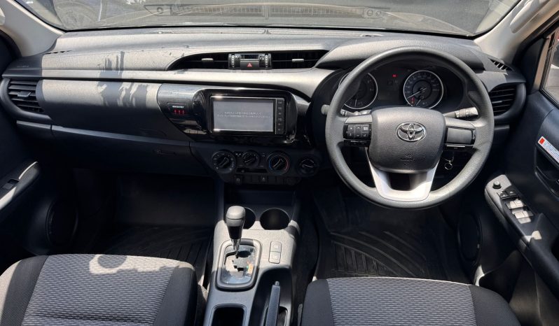 
								2017 Toyota Hilux TRD full									