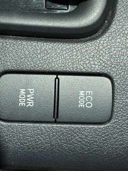 
										2017 Toyota Hilux TRD full									