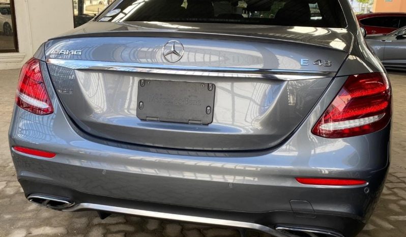 
								New 2017 Mercedes AMG E43 full									