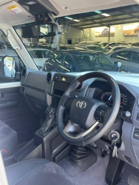 Land Cruiser 76 Series