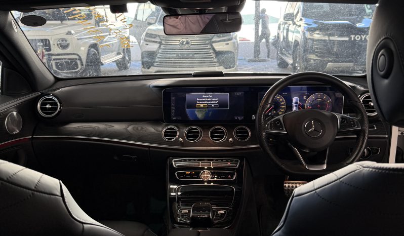 
								Used 2018 Mercedes E200 full									