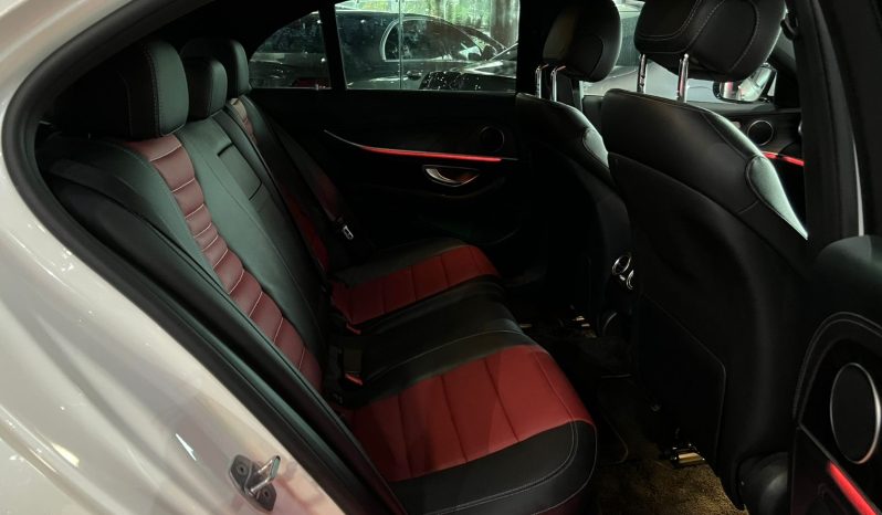 
								Used 2018 Mercedes E-Class full									