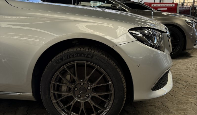 
								Certified Used 2019 Mercedes E400 full									