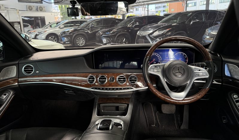 
								Certified Used 2018 Mercedes Mercedes Maybach full									